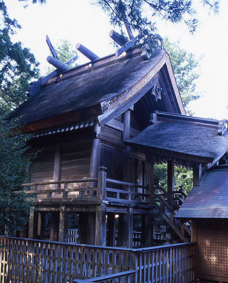 800px-Susa-jinja-honden.jpg