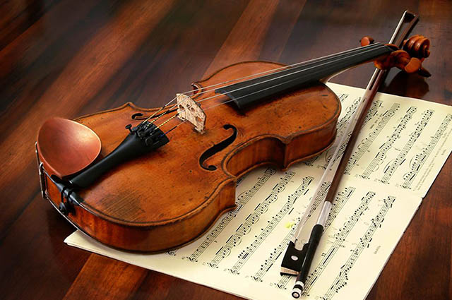 1391016446_stradivarius-violin.jpg