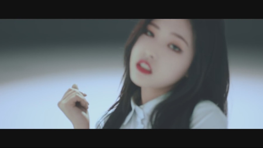 [MV] 이달의 소녀 (LOONA)  favOriTe 0000169327ms.png