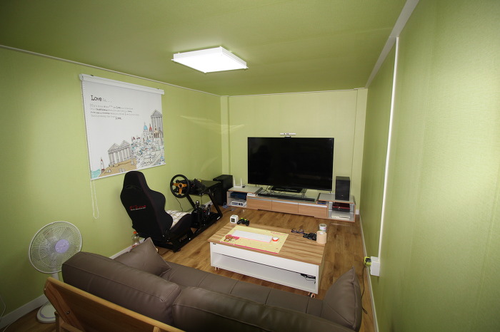 수컷의 방을 소개합니다!! 판넬집 멀티미디어룸 업그레이드!_2.jpg