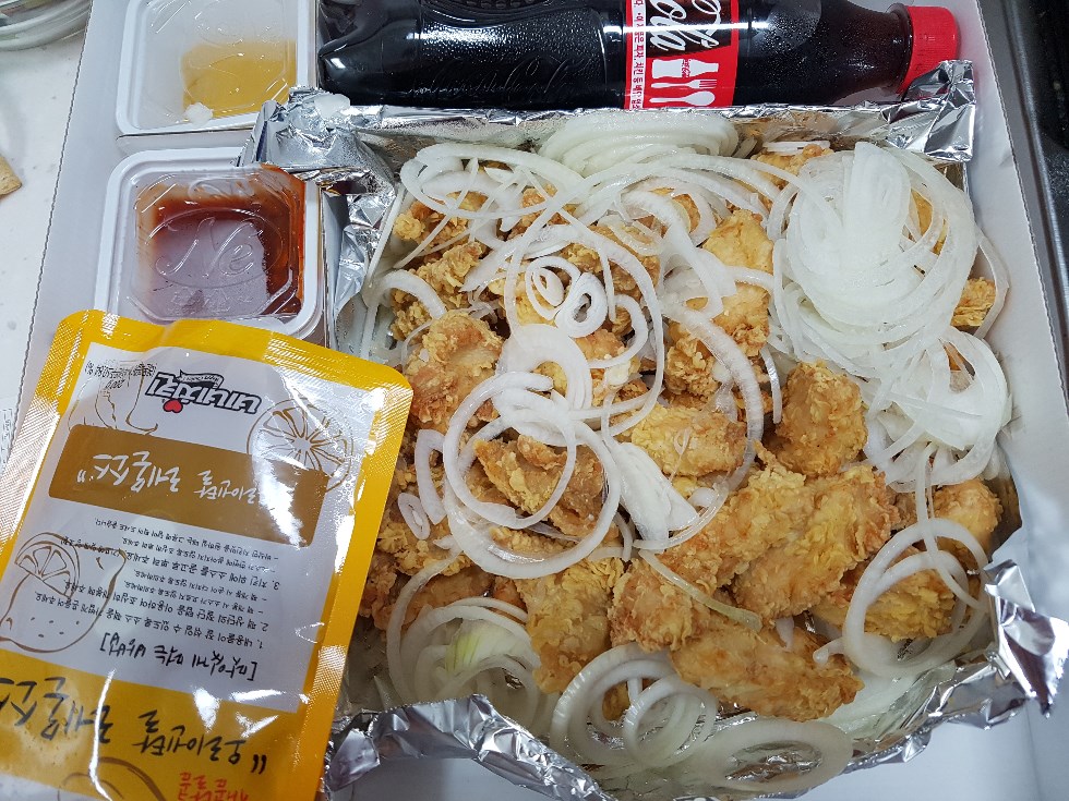 네네치킨 양파닭_1.jpg