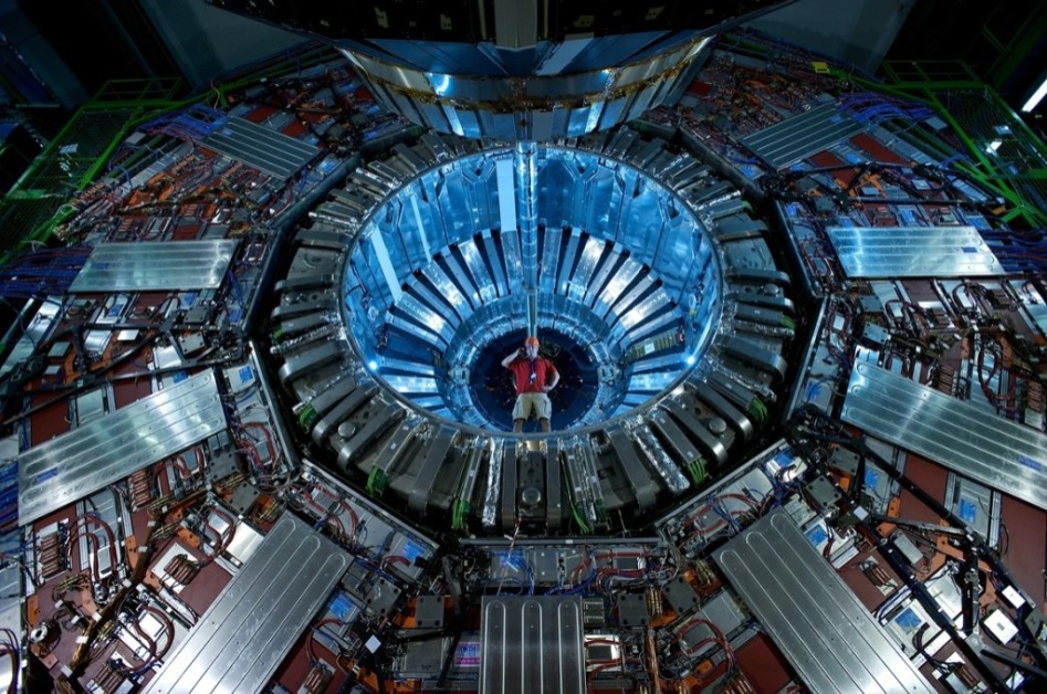 hadron-collider-1024x678_zps3buil1fr.jpg