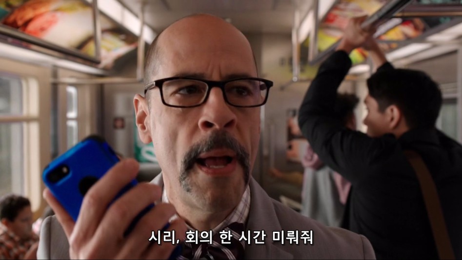 슈퍼히어로 도시에 막 이사온 사람_9.jpg