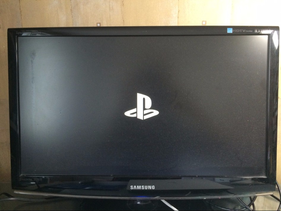 PS4 글레이셔 화이트 컬러 get! 박스뜯기부터 첫 시동까지!!_54.jpg