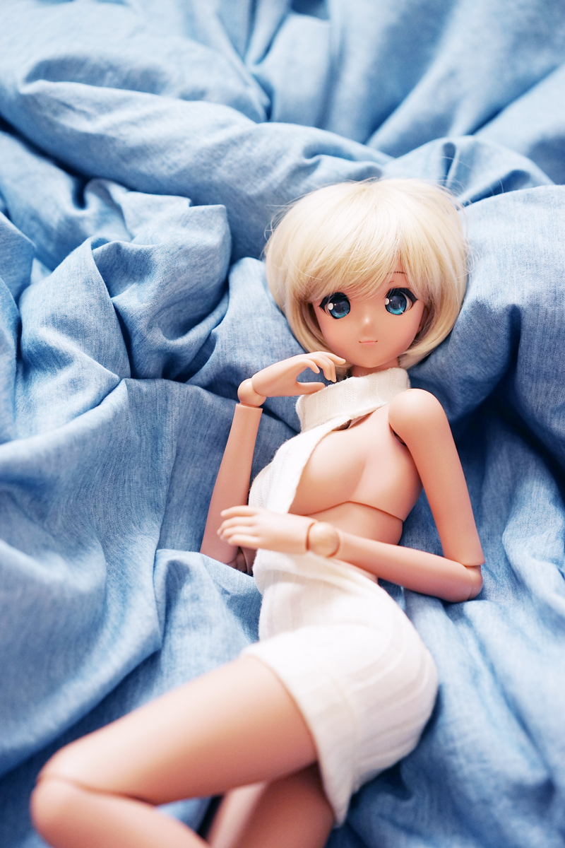 스마트돌 - 백리스 스웨터(일명 동정을 죽이는 옷)_4.jpg