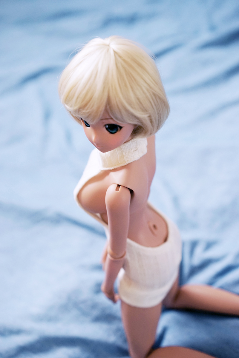 스마트돌 - 백리스 스웨터(일명 동정을 죽이는 옷)_7.jpg