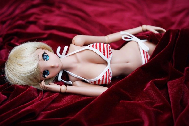 붉은 벨벳 천과 함께 한 스마트돌 사진 촬영_8.jpg