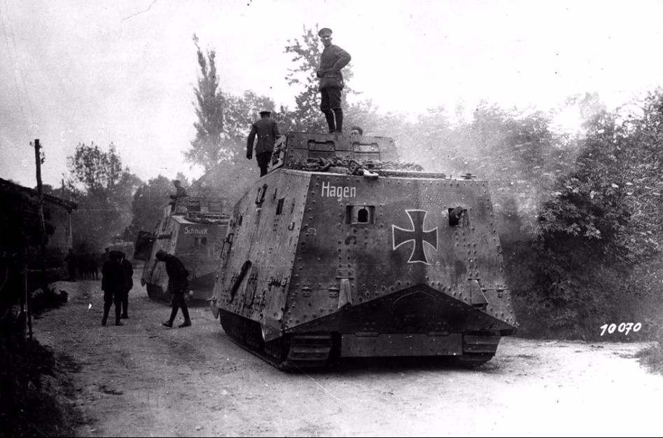 A7V-Sturmpanzerwagen-tank.jpg