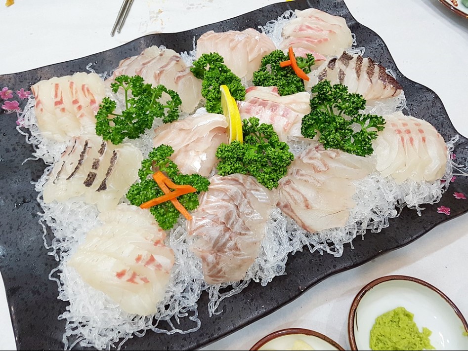 여수의 푸짐한 횟집 | 음식 갤러리 여수의 푸짐한 횟집 | 음식 갤러리 | 루리웹