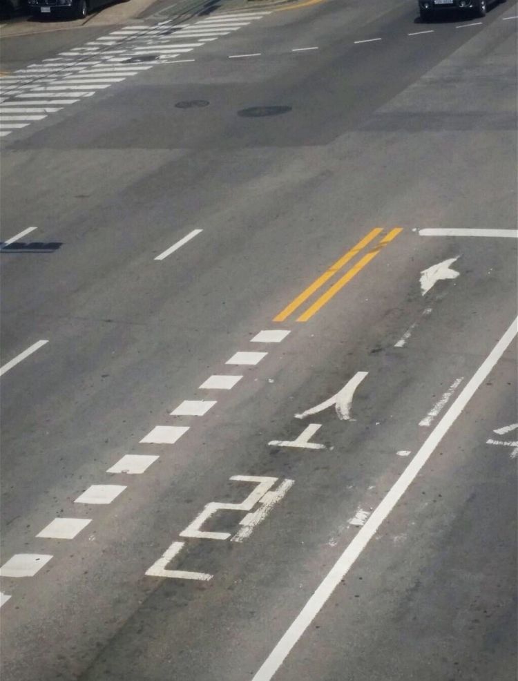 수상한 좌회전.jpg_1.jpg