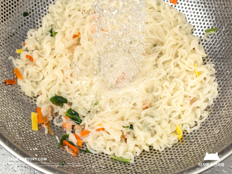 31번째 라면리뷰 : 팔도 초계비빔면_11.jpg