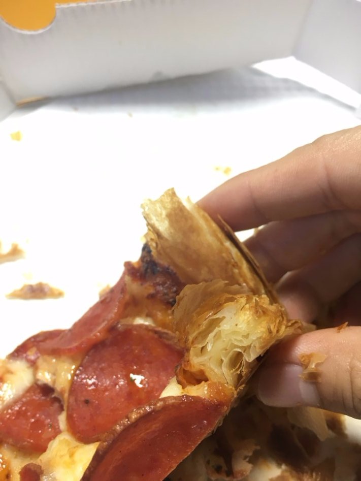 흔한 9900원짜리 동네 페퍼로니 피자_4.jpg