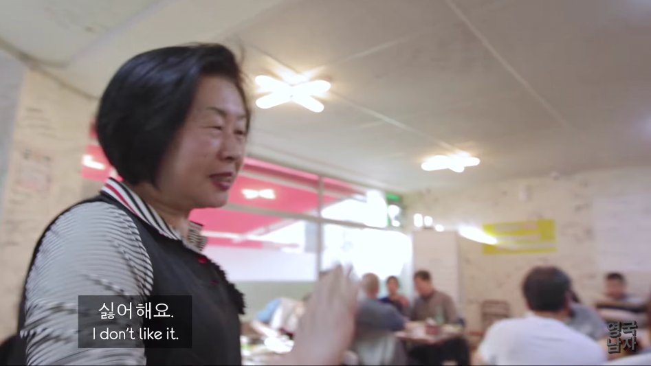 삼합먹는 외국인들 jpg_6.png