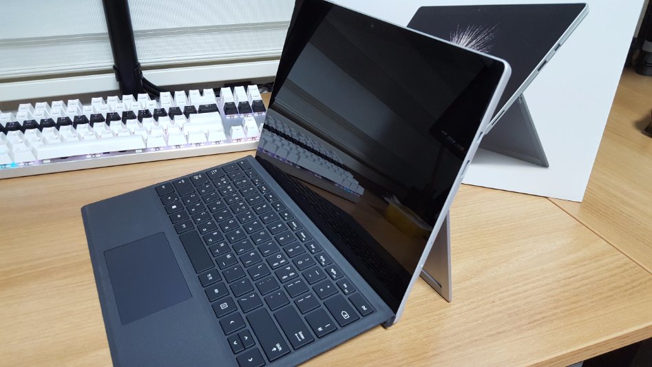 첫 윈도우태블릿 첫 서피스 뉴 서피스 프로입니다._4.jpg