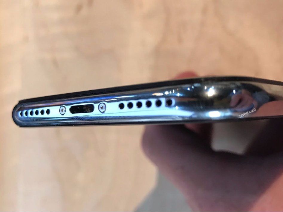 iphone8-bottomview.jpg