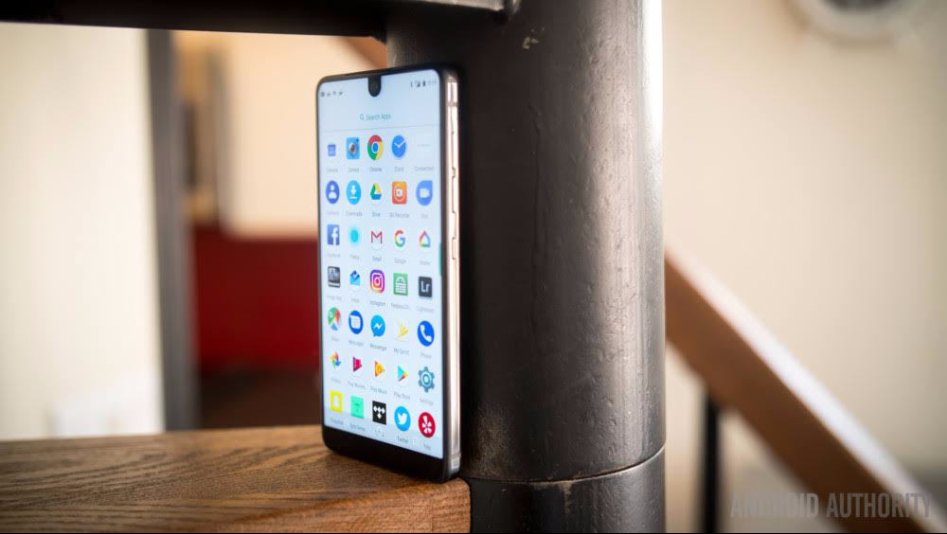 essential-phone-hands-on-72-hours-later-6-of-23-1000x563.jpg