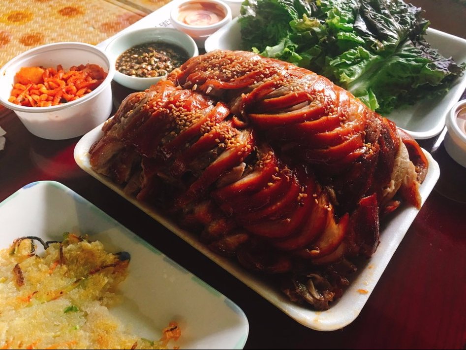 뜨거운 족발은 극호 안산 선부동 가마솥장우왕족발
