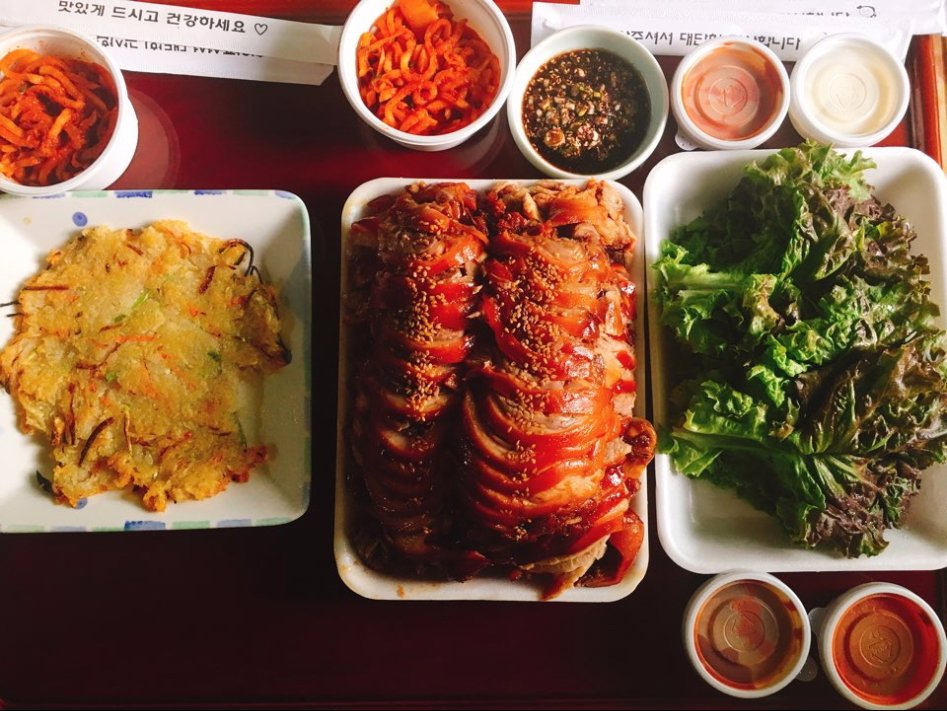 뜨거운 족발은 극호 안산 선부동 가마솥장우왕족발