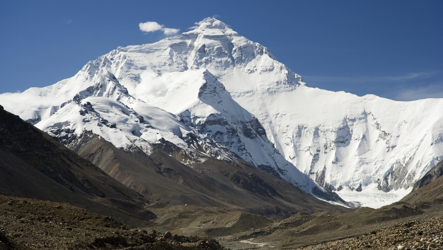 1. Everest_North_Face.jpg