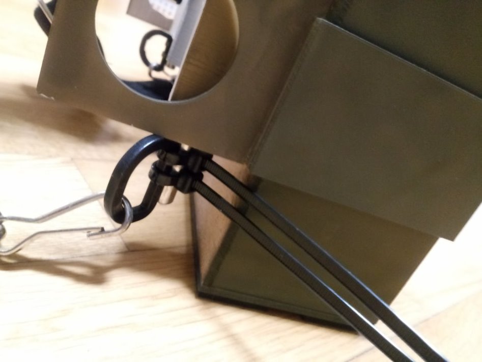 고장난 청소기로 만든 m134 고기분쇄기. 그러다 은행강도까지. (스압)_37.jpg