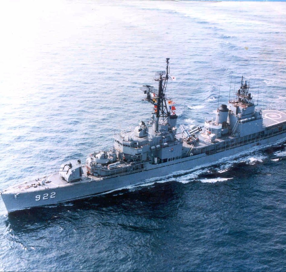 해군이 미사일로 간첩선 때려잡은 사건_1.jpg