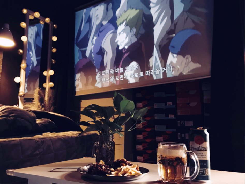 블랙 덕후가 꾸민 암흑의 방_25.jpg