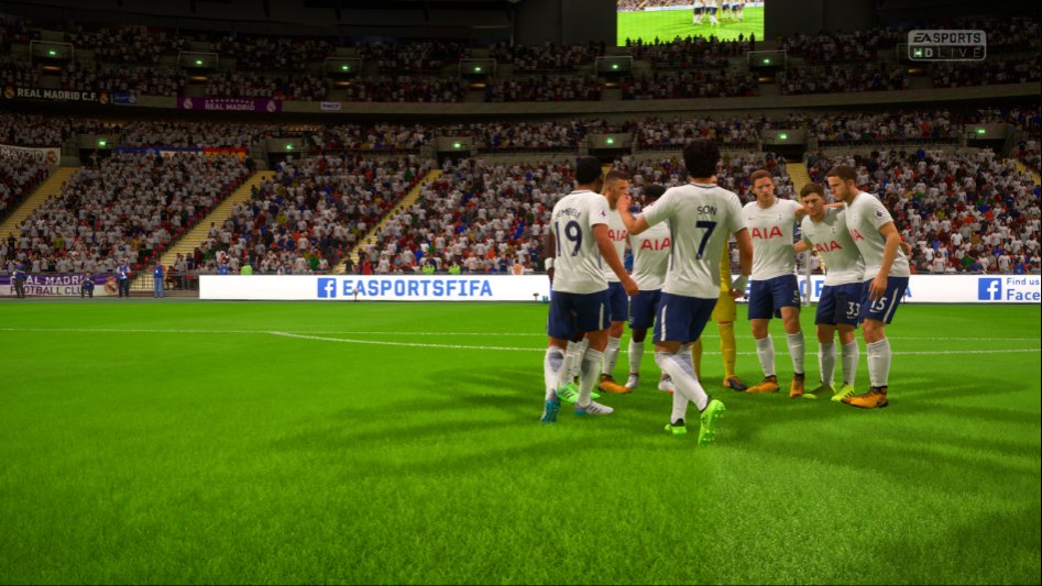 FIFA 18 Screenshot 2017.11.01 - 23.08.05.56.png