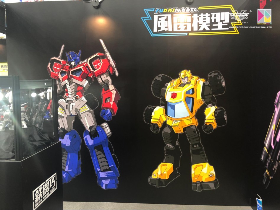 Toy Soul Hong Kong 2017 Flame Toys Transformers Display 07.jpg