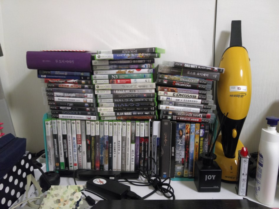 아직 어리숙한 30대의 방_6.jpg