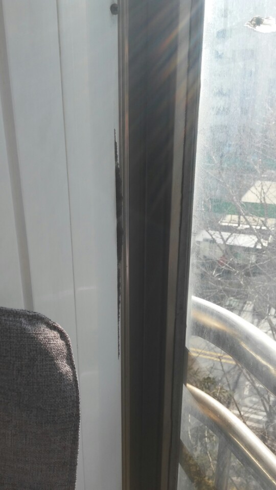 거실 확장 공사 한 집인데요_3.jpg