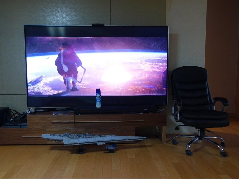 거실과 86인치 TV의 조합입니다._6.jpg