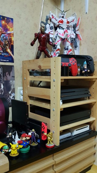 루리웹에서는 흔한 콘솔게이머의 작은방_1.jpg