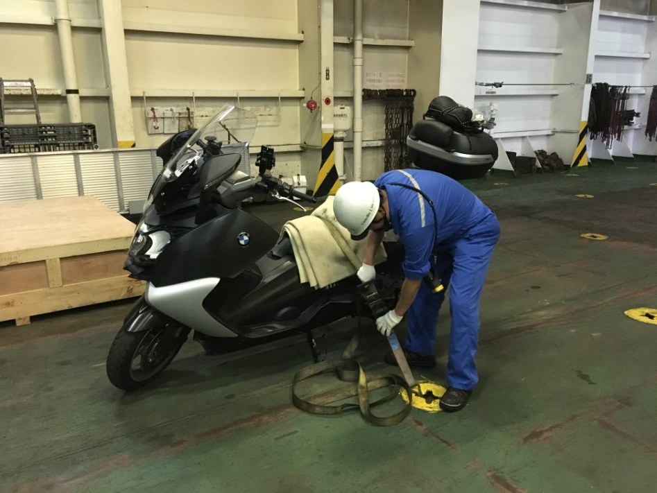 올해 딱 40살 찍은 미혼남의 복층 마이룸_16.jpg