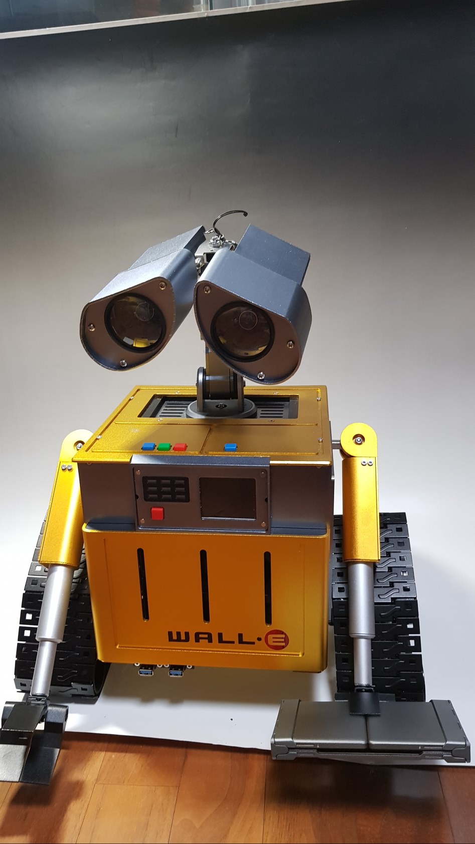 저의 방! 월e pc조립기념 라이젠2200g 및 T VIRUS 메인 구성!_26.jpg