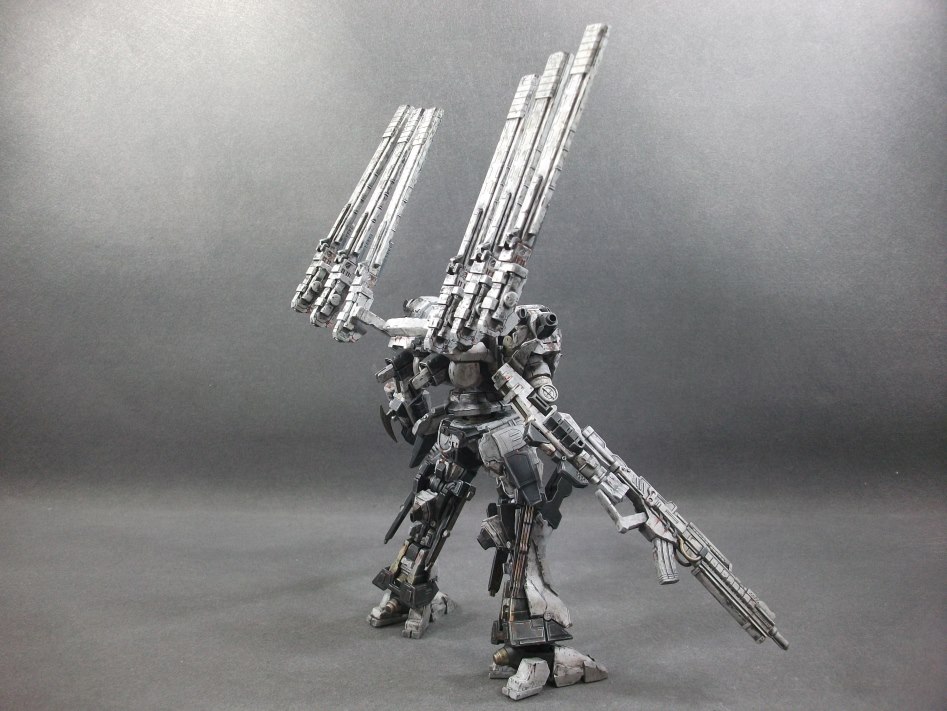 고토부키야 아머드코어 "노블리스 오블리제" 도색완성작 입니다_4.jpg