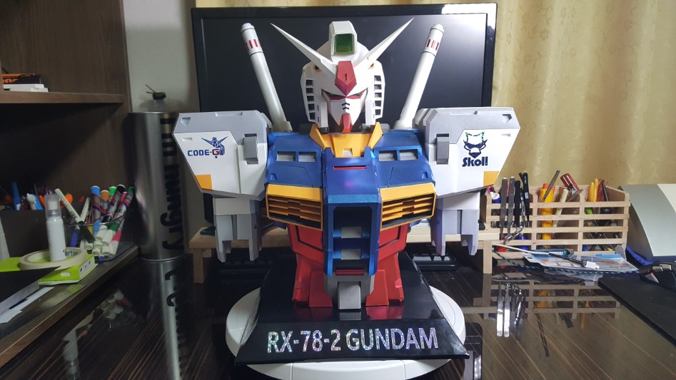 퍼스트건담 흉상 (ver.ETTE)_1.jpg