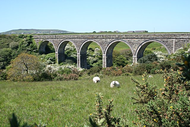 Hownsgill_Railway_Viaduct.jpg