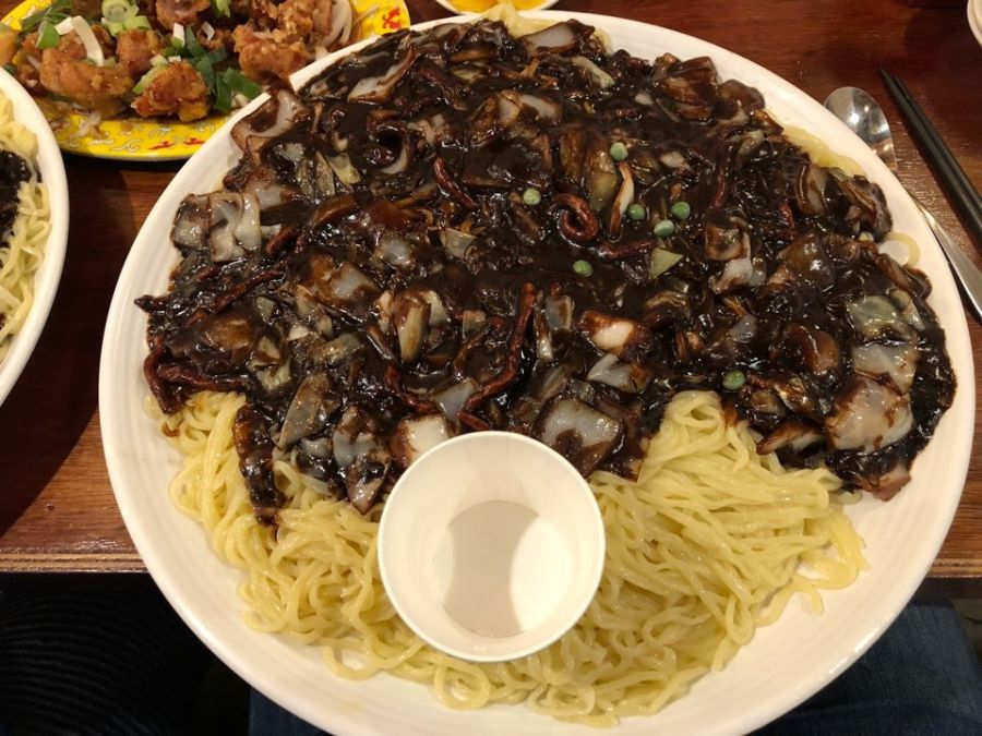 [중식] 외전 - 코우메와 함께하는 홍대 괴물 짜장 도전_4.jpg