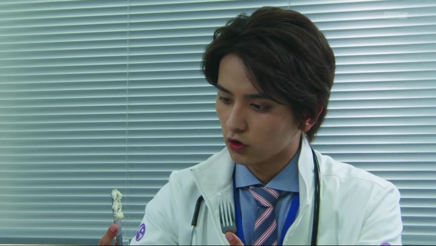 가면라이더 에그제이드 Kamen Rider Ex-Aid - 02.mkv_20180924_133622.328.jpg