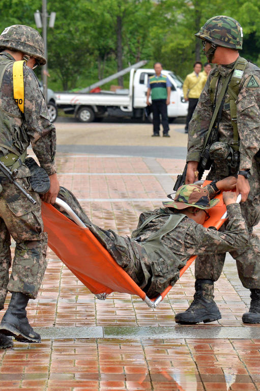 군대는 역시 각이지.jpg_1.jpg