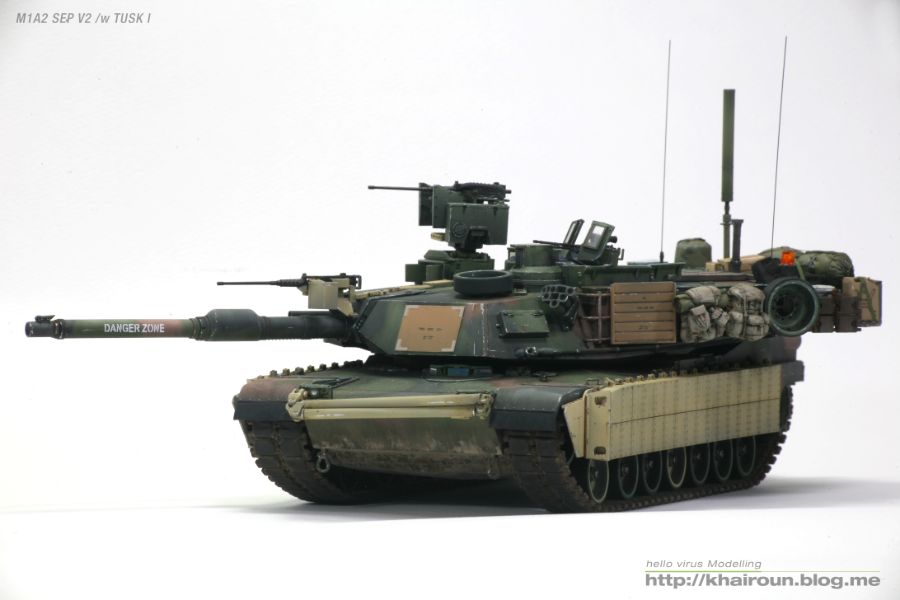 M1A2_SEP_V2_TUSK_I_05.JPG