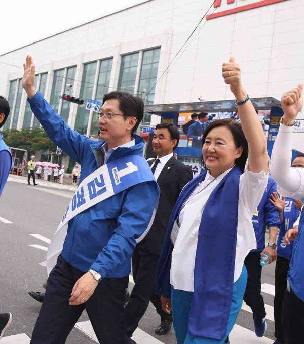 정치 9단? 풉_1.jpg