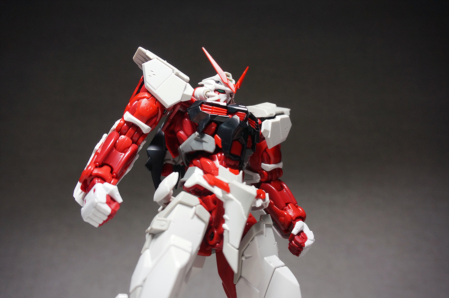 하이레졸루션 건담 아스트레이 레드프레임_74.jpg