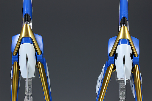 MG V2 어설트 버스터 건담 Ver.Ka 해외 리뷰 3 (스크롤 주의)_19.jpg