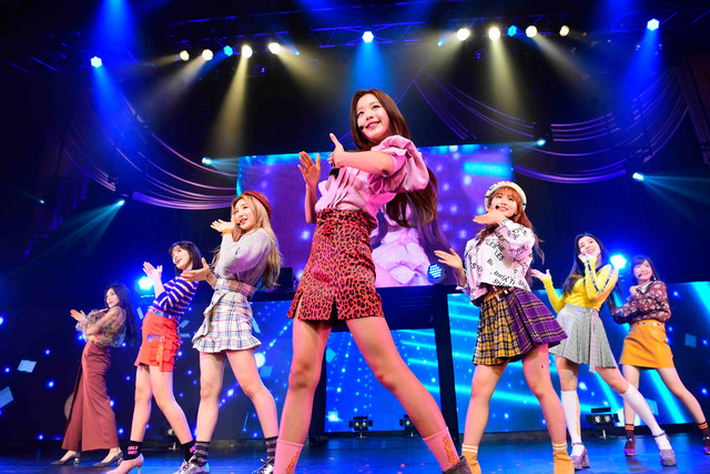 IZONE_SHOWCASE_10_fixw_640_hq.jpg