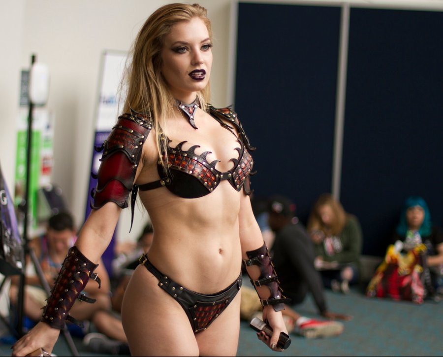 (후방주의) 남자들이 좋아하는 판타지 복장.jpg_1.jpg