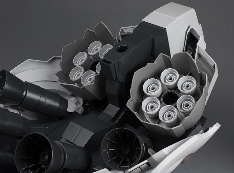 HGUC 1/144 II 네오 지옹 (내러티브 Ver) 해외 리뷰_63.jpg