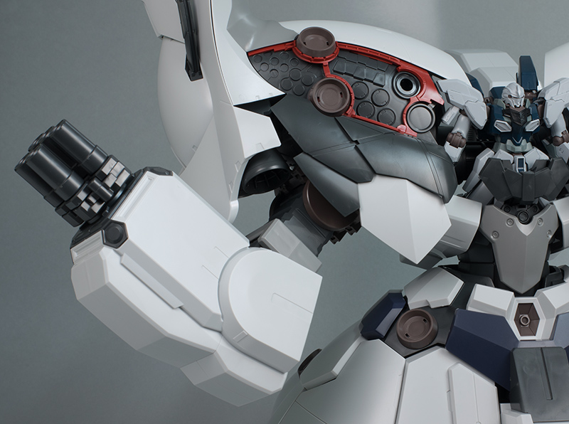 HGUC 1/144 II 네오 지옹 (내러티브 Ver) 해외 리뷰_68.jpg