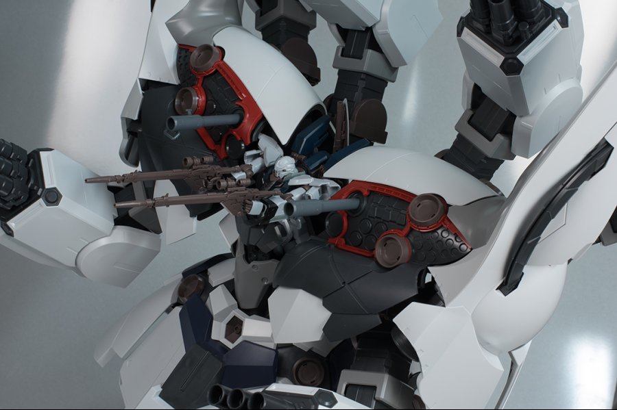 HGUC 1/144 II 네오 지옹 (내러티브 Ver) 해외 리뷰_73.jpg