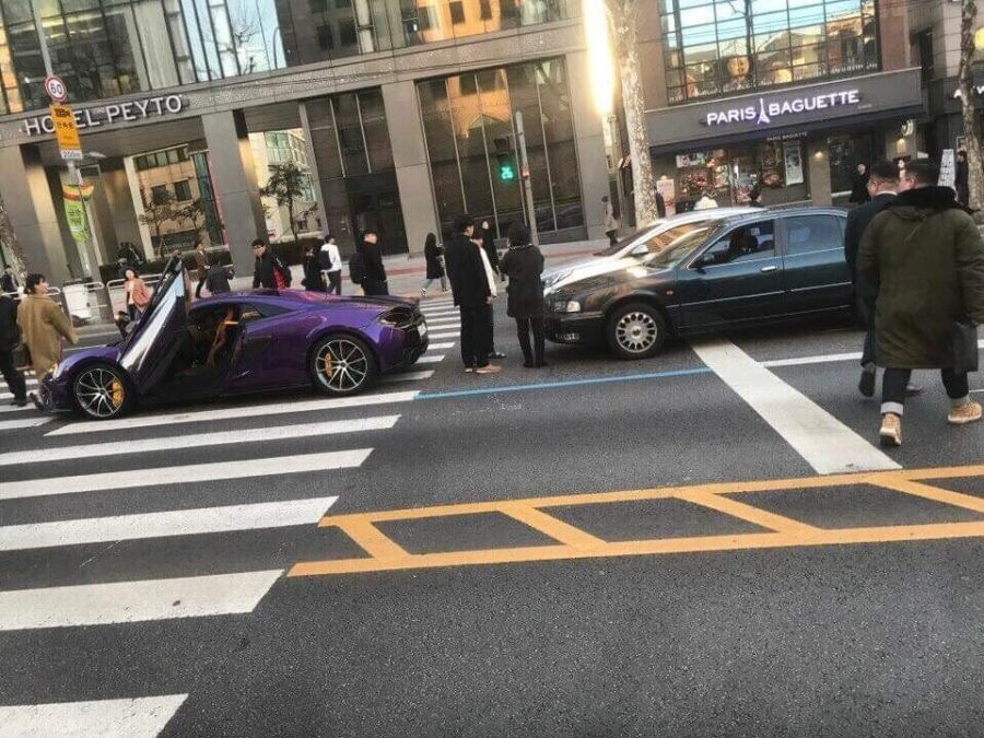 실시간 로이조 맥라렌 교통사고.jpg_2.jpg